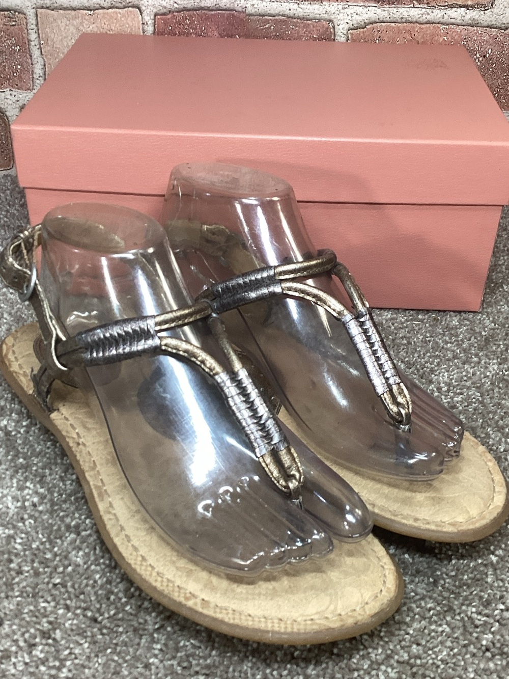 BOC born concepts T-Strap slingback sandals size 8